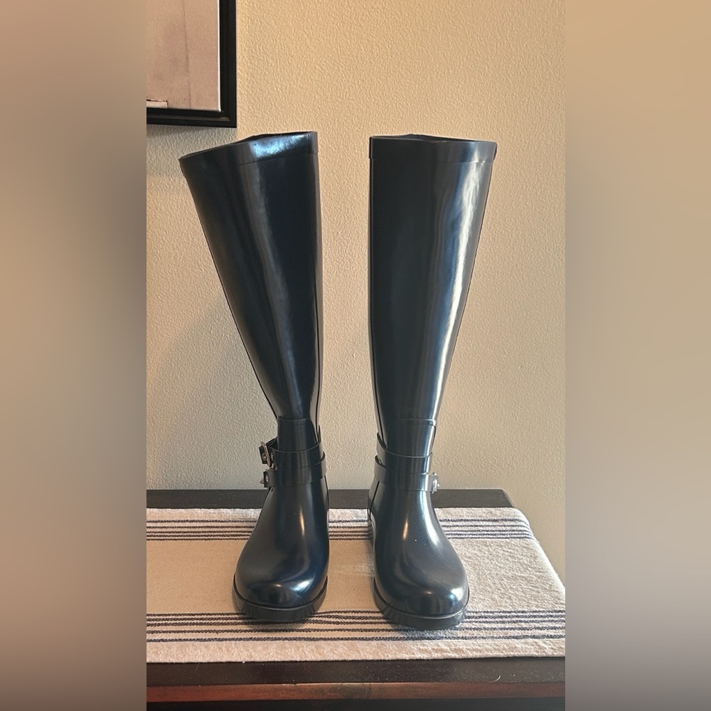 COACH Navy Blue Riding Rain Boots 7 Quiet Luxury Minimalist Chic - Picture 2 of 9